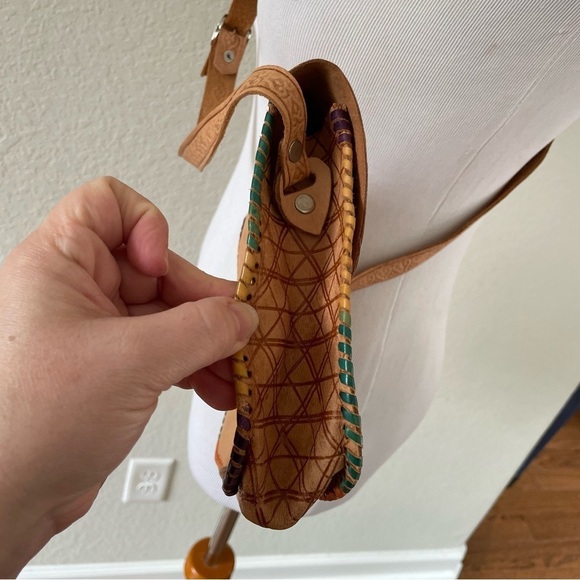 Vintage Marrakech Leather Crossbody Bag - Picture 9 of 14